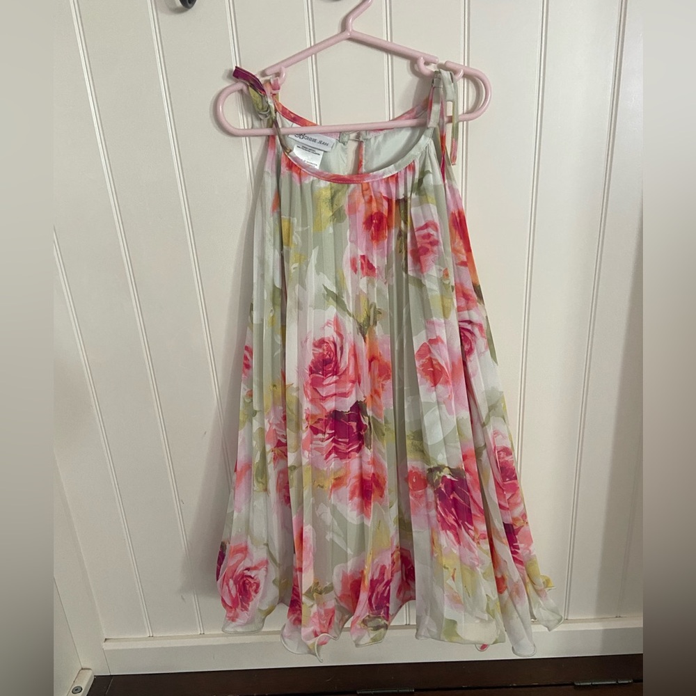 Beautiful flowy spring dress